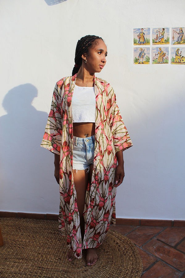 Kimonos & Caftanes 